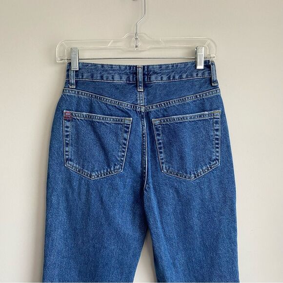 BDG High Waist Mom Straight Leg Tapered Jeans 24 NWT - Picture 6 of 7